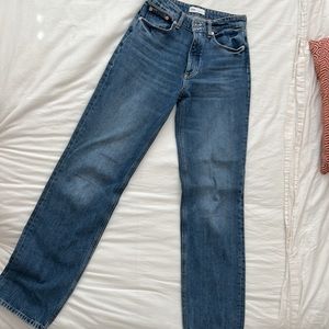 Zara Straight Jeans in Medium Wash